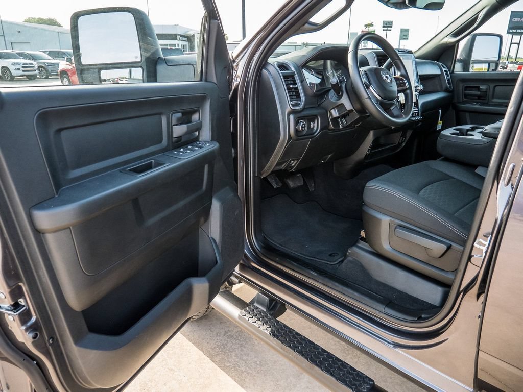New 2026 RAM 2500 Tradesman AWD/4WD image 31