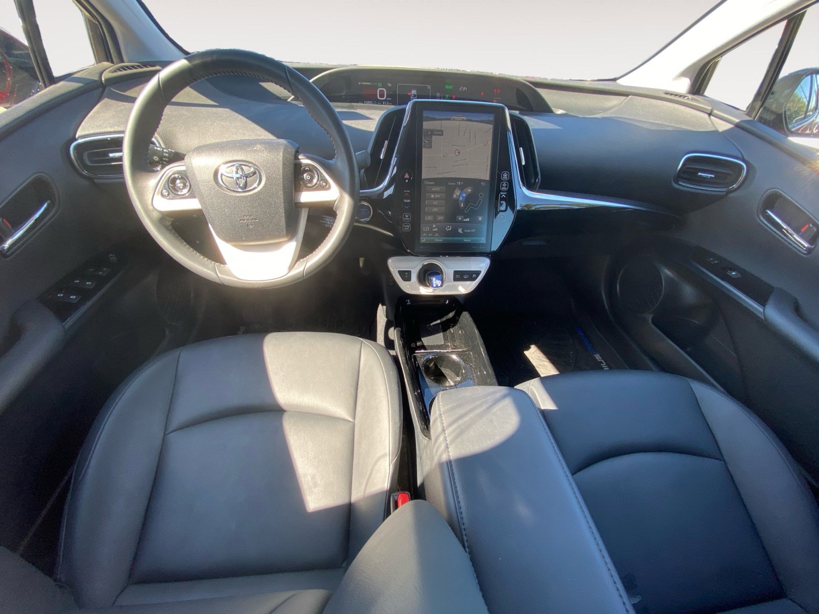 Used 2018 Toyota Prius Prime Premium image 10