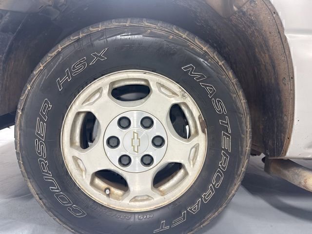 Used 2004 Chevrolet Silverado 1500 LS RWD image 11