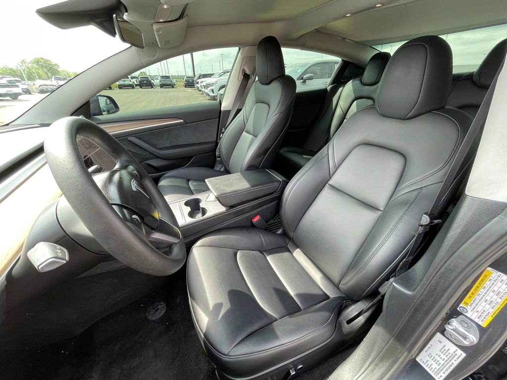 Used 2023 Tesla Model 3 Standard Range image 21