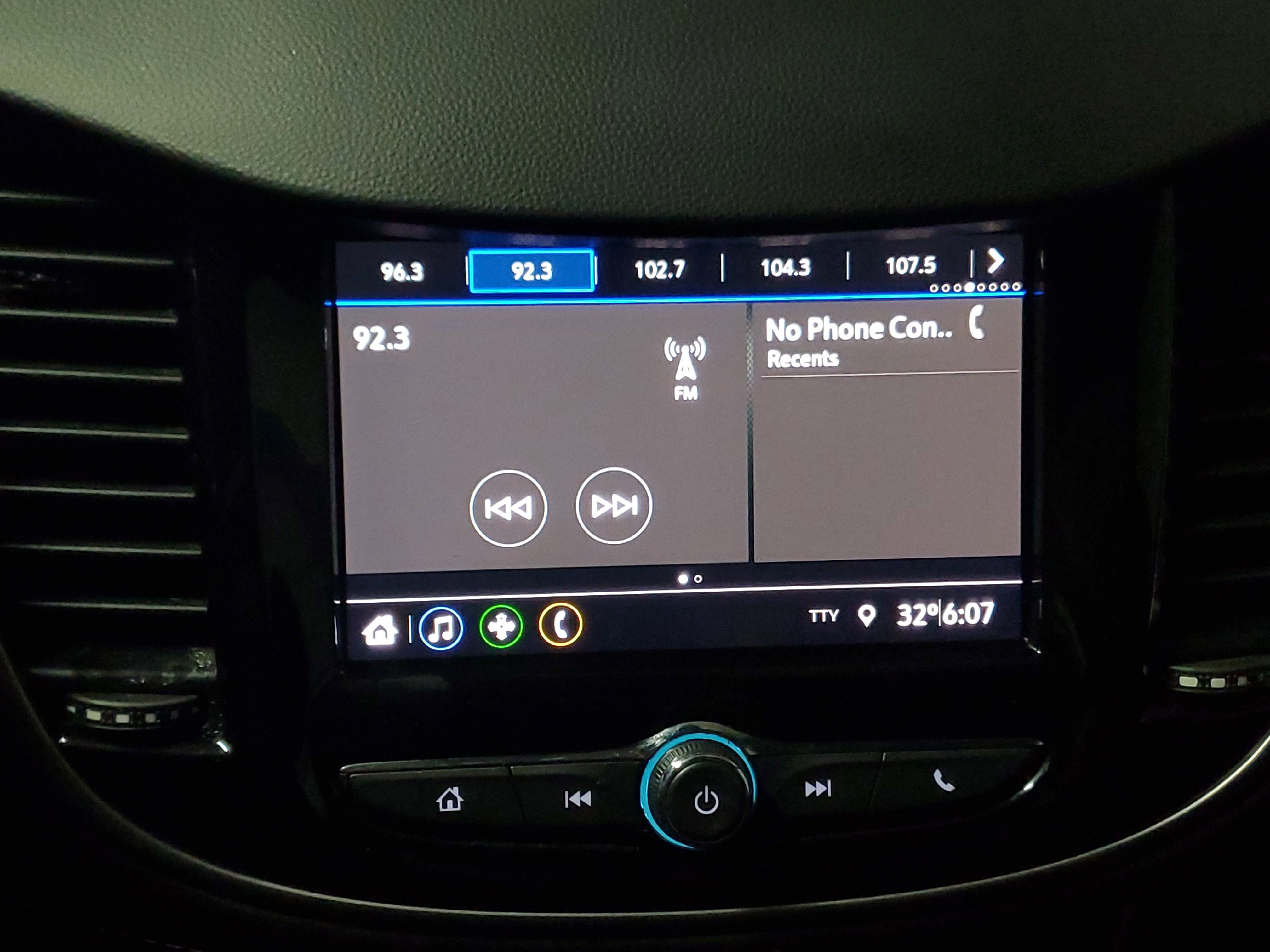 Used 2021 Chevrolet Trax LS image 26