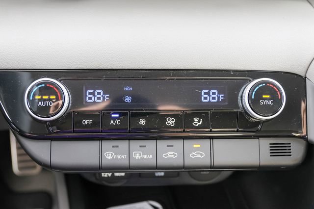 New 2026 Hyundai Elantra Sport FWD image 18