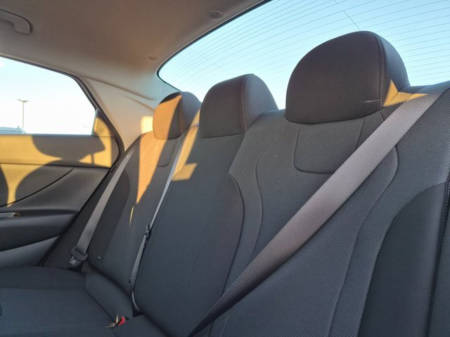 New 2026 Hyundai Elantra SE image 23