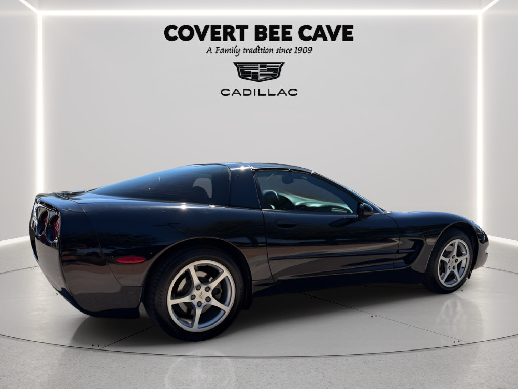 Used 2000 Chevrolet Corvette Coupe w/ Roof Pkg RWD image 8