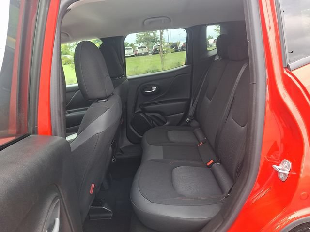 Used 2023 Jeep Renegade Trailhawk AWD/4WD image 10