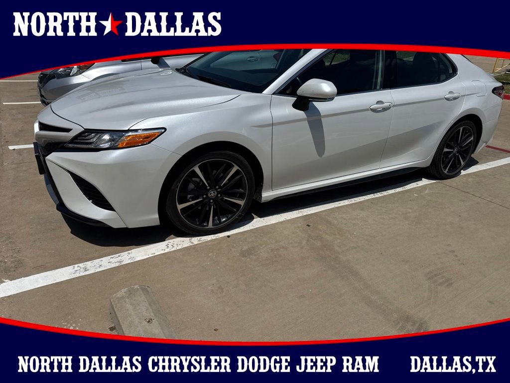 Used 2020 Toyota Camry XSE FWD image 1