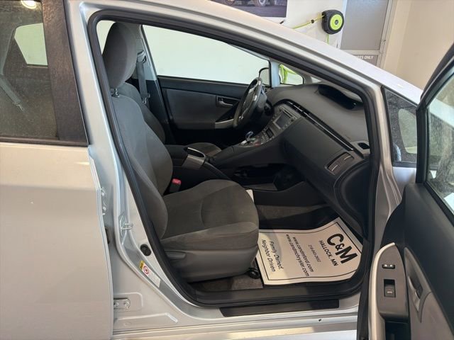 Used 2013 Toyota Prius Two FWD image 18