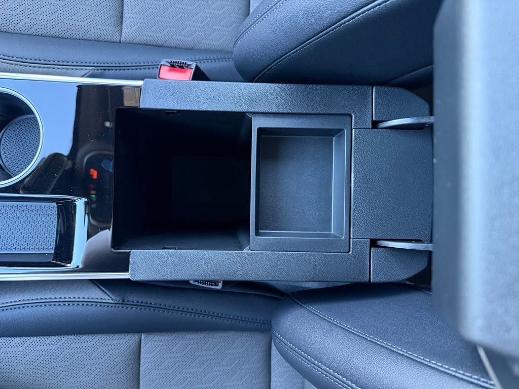 New 2026 Chevrolet Equinox LT w/ Convenience Package II image 40