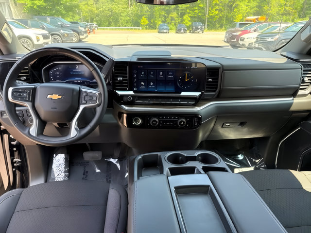 Used 2024 Chevrolet Silverado 1500 LT AWD/4WD image 20
