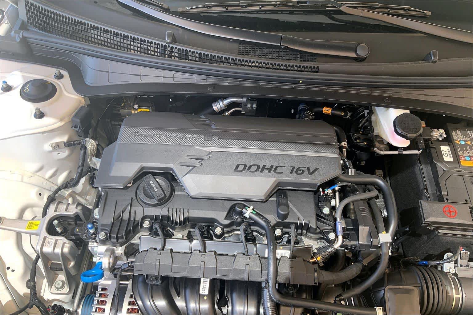 New 2026 Hyundai Elantra SE FWD image 17