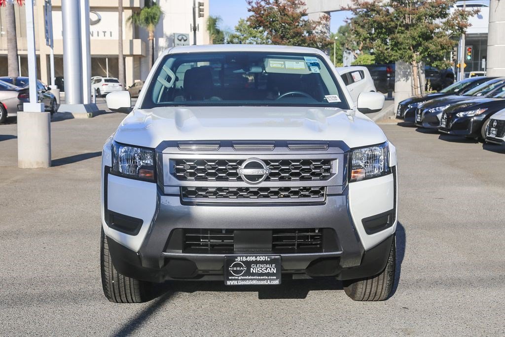 Used 2025 Nissan Frontier SV RWD image 2