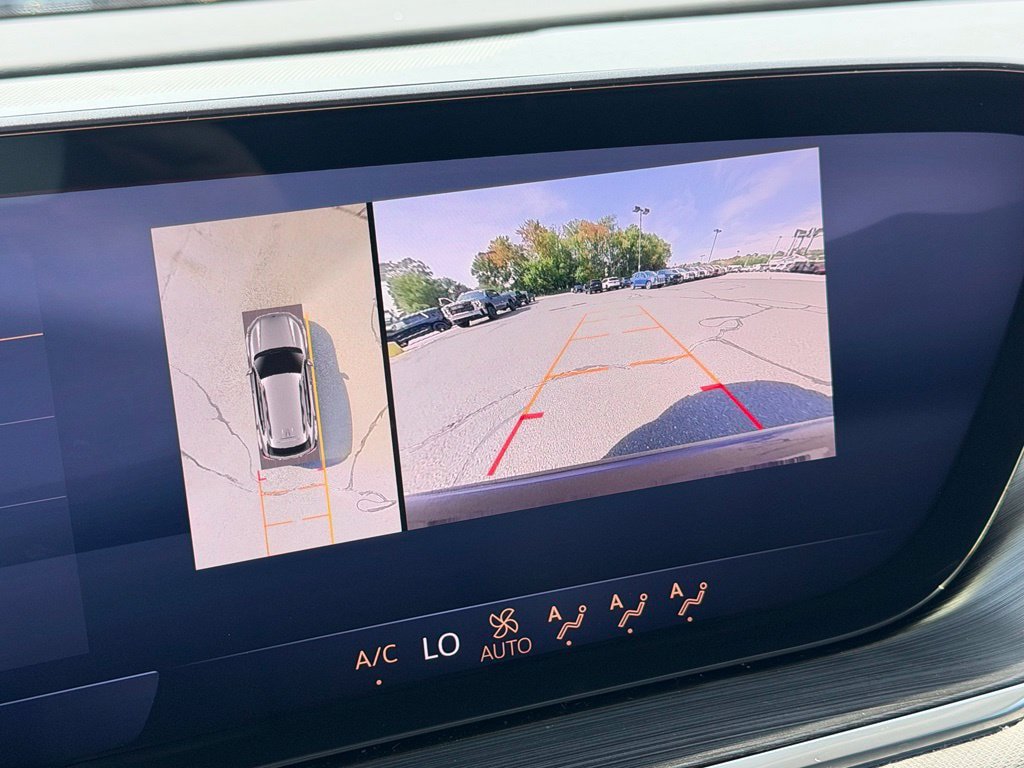 Certified 2024 Buick Envision Preferred AWD/4WD image 24