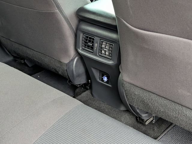 Certified 2025 Toyota RAV4 LE image 28