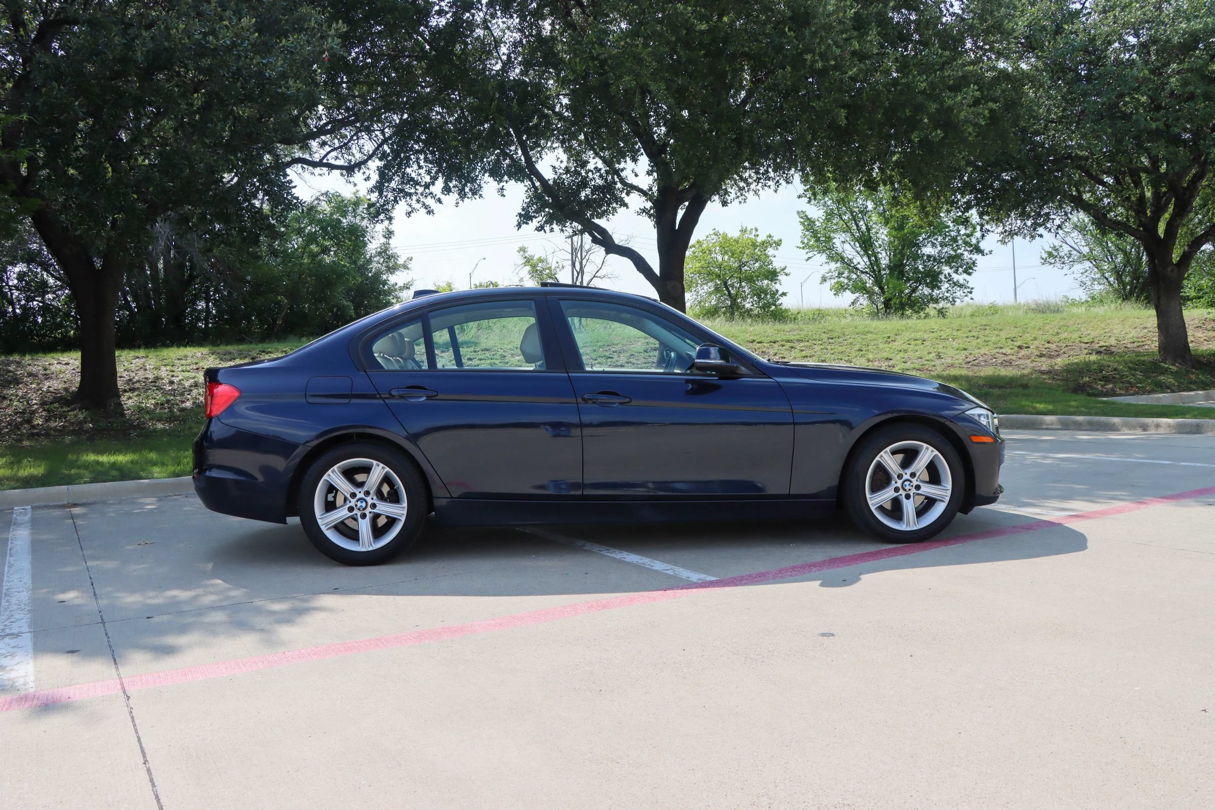 Used 2014 BMW 328i Sedan RWD image 8