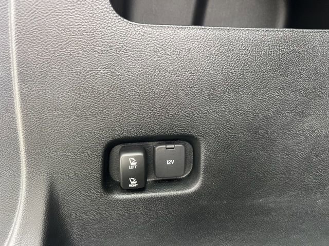 Used 2023 Ford Edge SEL AWD/4WD image 16
