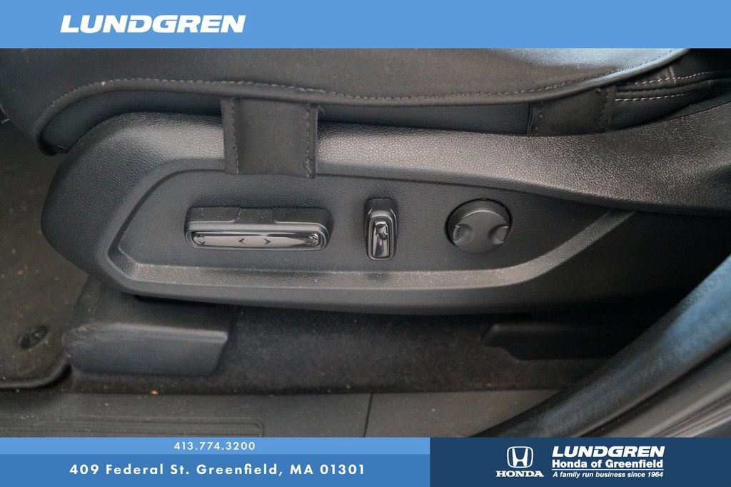 Used 2025 Honda Pilot EX-L image 14