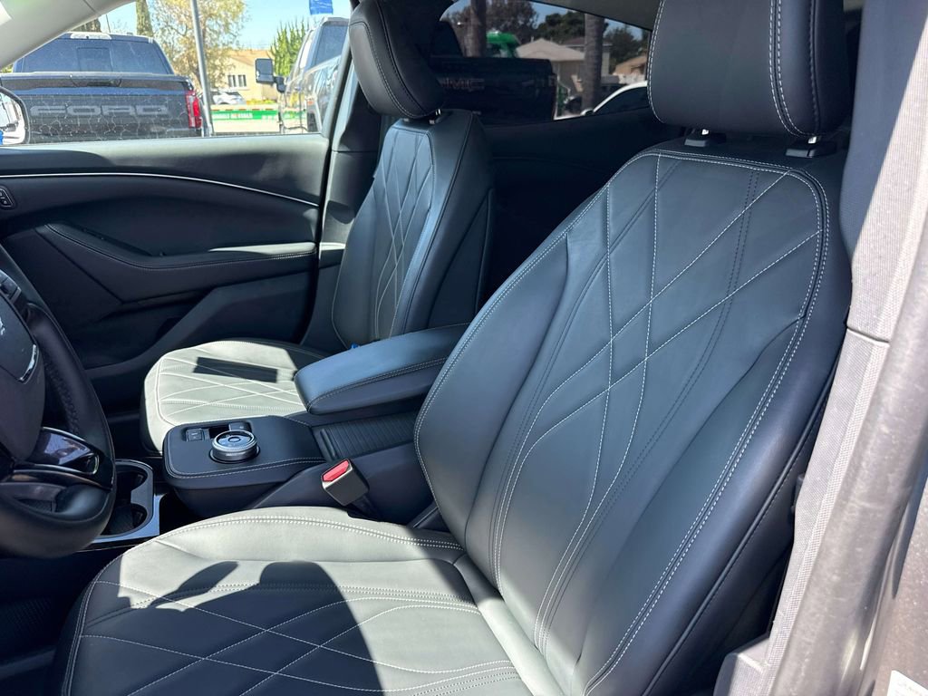 Certified 2023 Ford Mustang Mach-E Select w/ Comfort Package Lite image 27