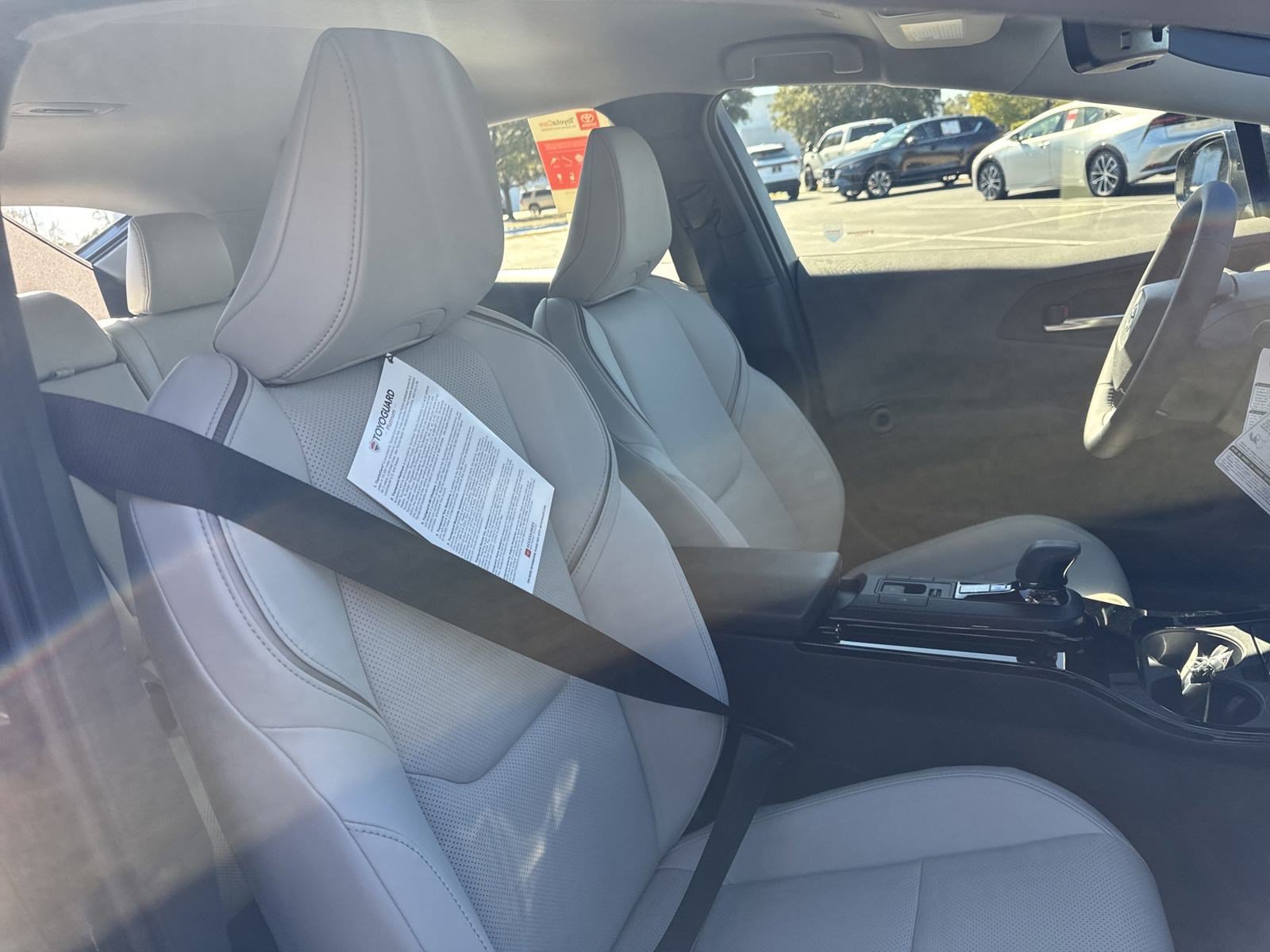 New 2024 Toyota Prius XLE FWD image 32