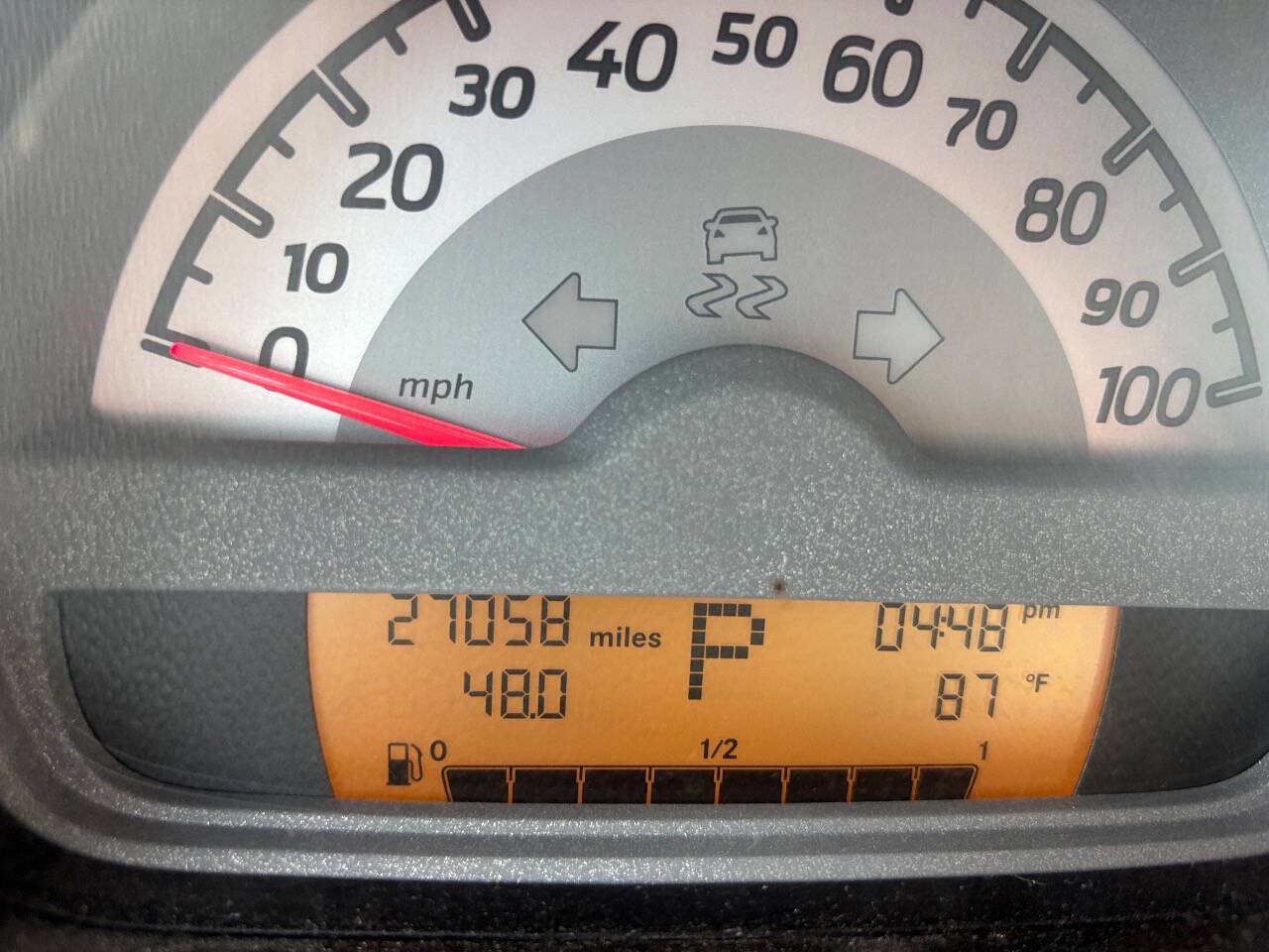 Used 2015 smart fortwo passion RWD image 17