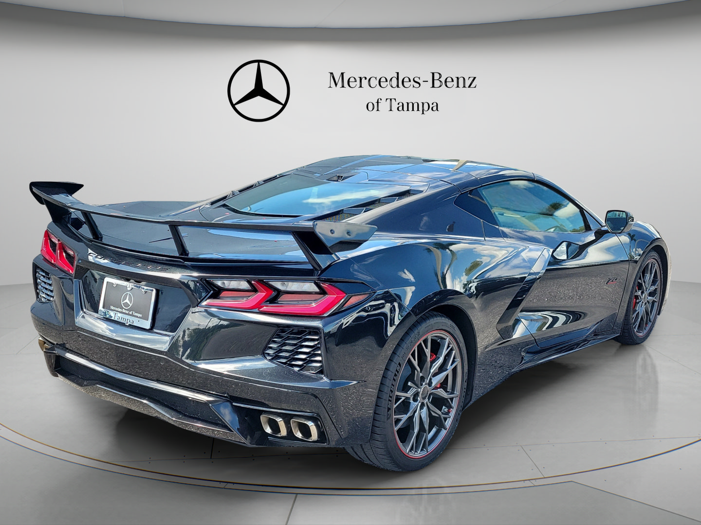 Used 2023 Chevrolet Corvette Stingray Premium Cpe RWD image 3