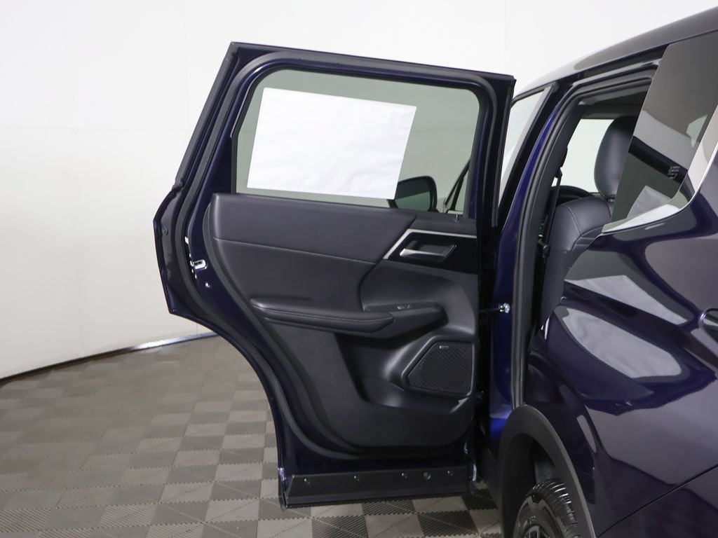 New 2026 Mitsubishi Outlander SE FWD image 23