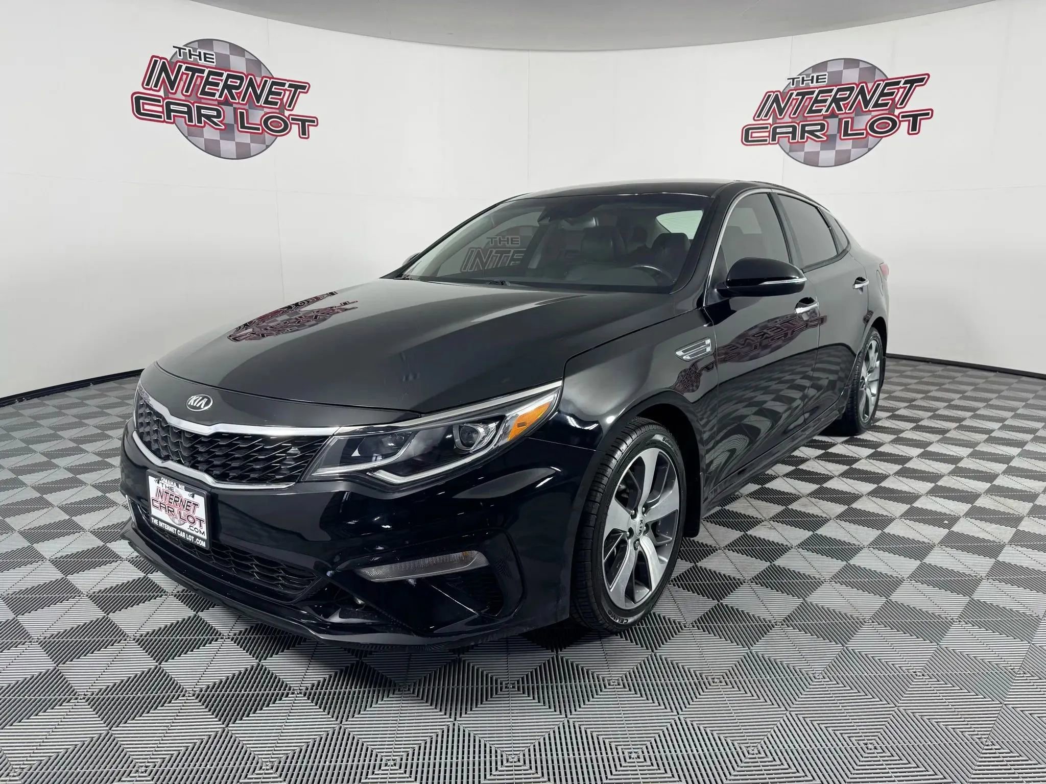 Used 2019 Kia Optima S FWD image 3