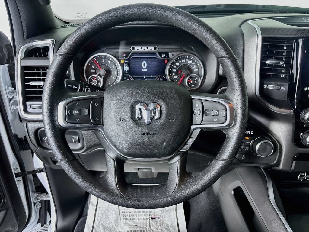 New 2026 RAM 1500 Express AWD/4WD image 9