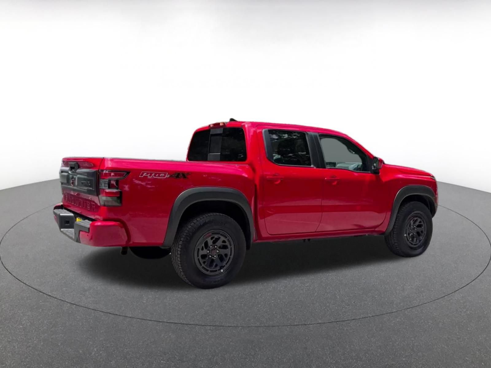 Used 2026 Nissan Frontier PRO-4X AWD/4WD image 13