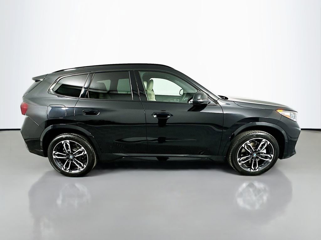 Certified 2025 BMW X1 xDrive28i w/ Premium Package image 4