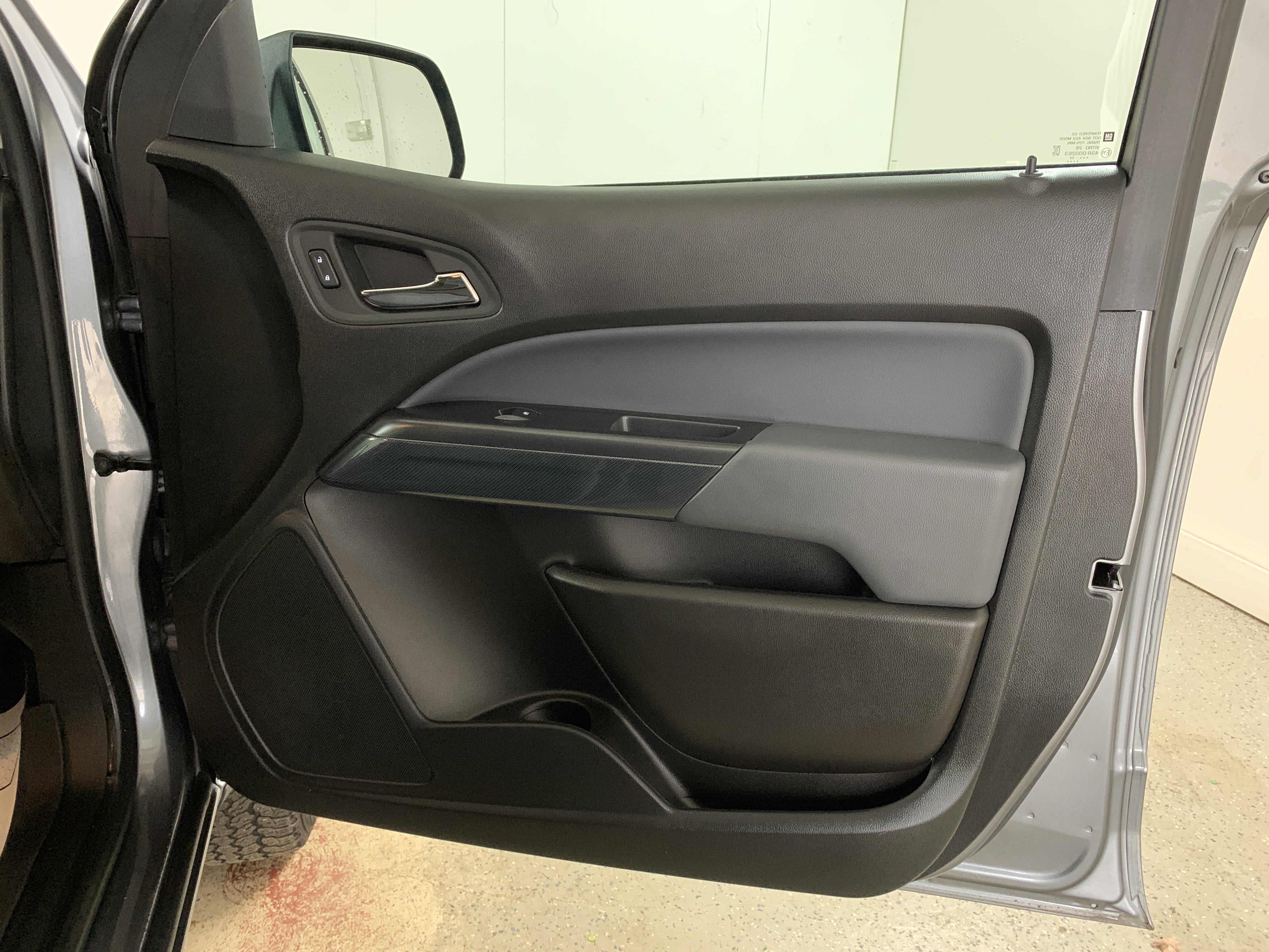 Used 2022 Chevrolet Colorado Z71 image 31