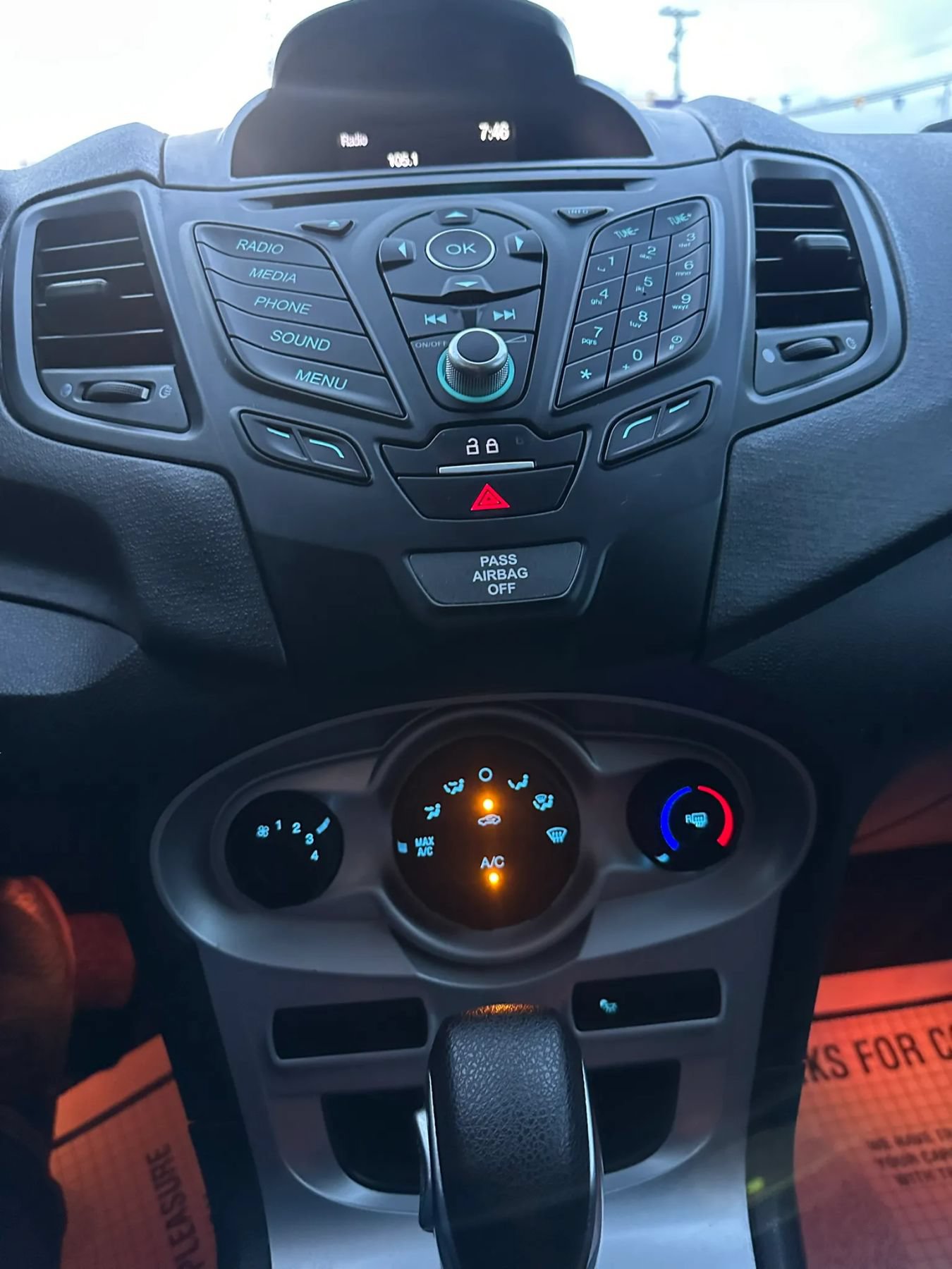 Used 2018 Ford Fiesta SE FWD image 27