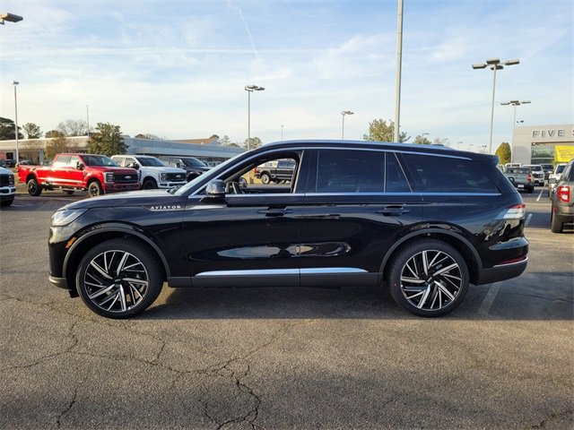 New 2025 Lincoln Aviator Reserve w/ Equipment Group 201A image 4