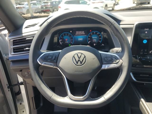 Certified 2025 Volkswagen Atlas Cross Sport SE image 25