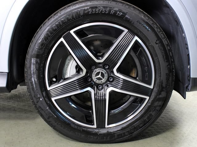 Used 2024 Mercedes-Benz GLC 300 4MATIC image 12