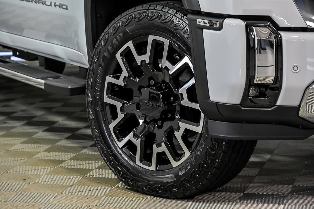 New 2026 GMC Sierra 2500 Denali w/ Denali Reserve Package AWD/4WD image 3