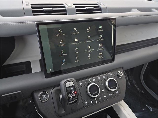 Used 2025 Land Rover Defender 110 S image 23