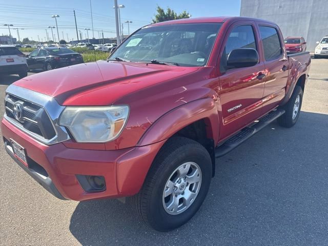 Used 2013 Toyota Tacoma PreRunner RWD image 2