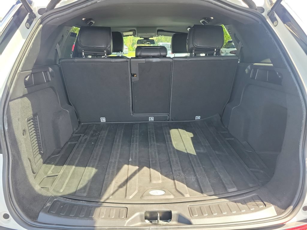 Used 2019 Land Rover Discovery Sport SE AWD/4WD image 9