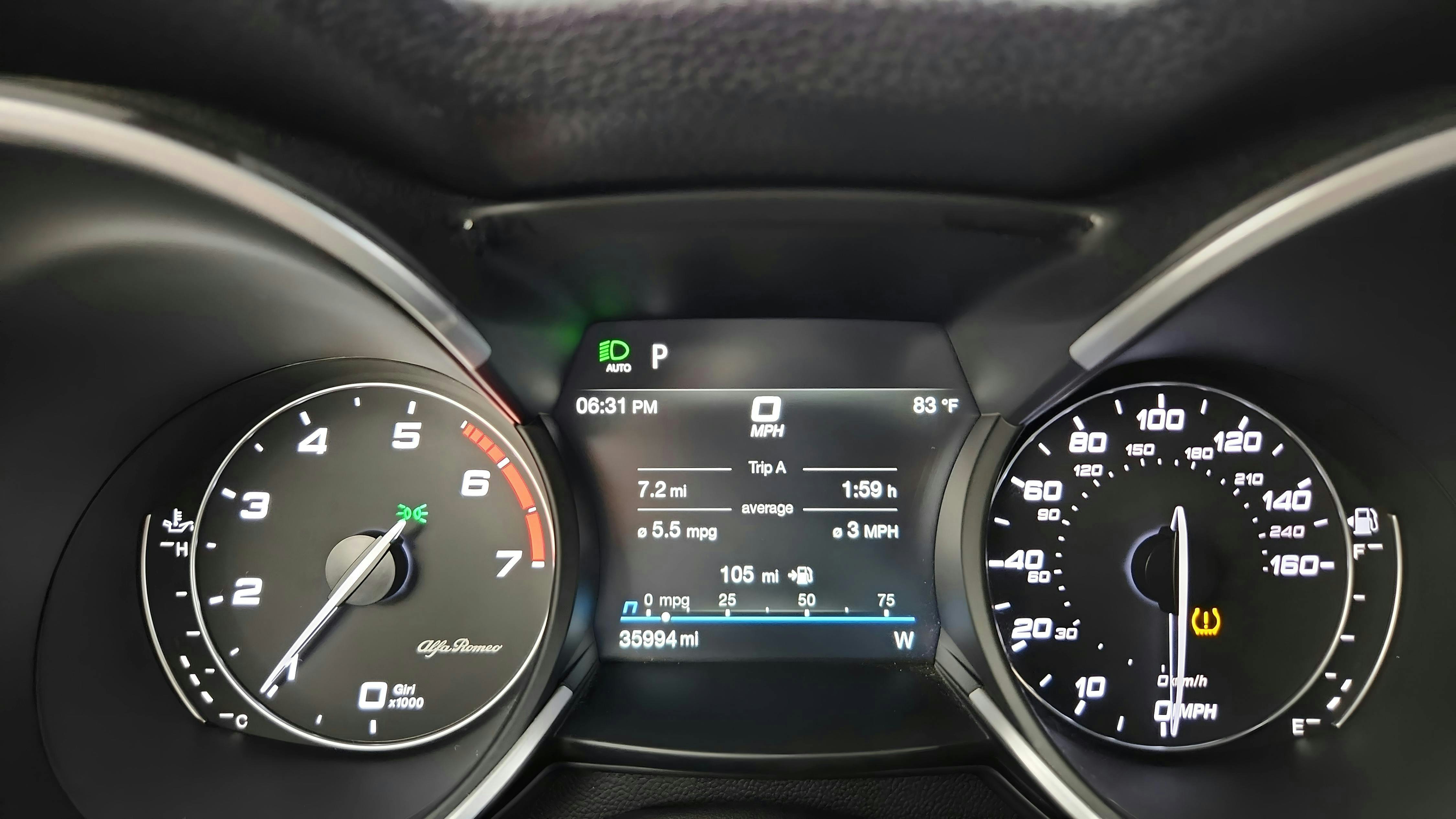 Used 2022 Alfa Romeo Stelvio Ti AWD/4WD image 17