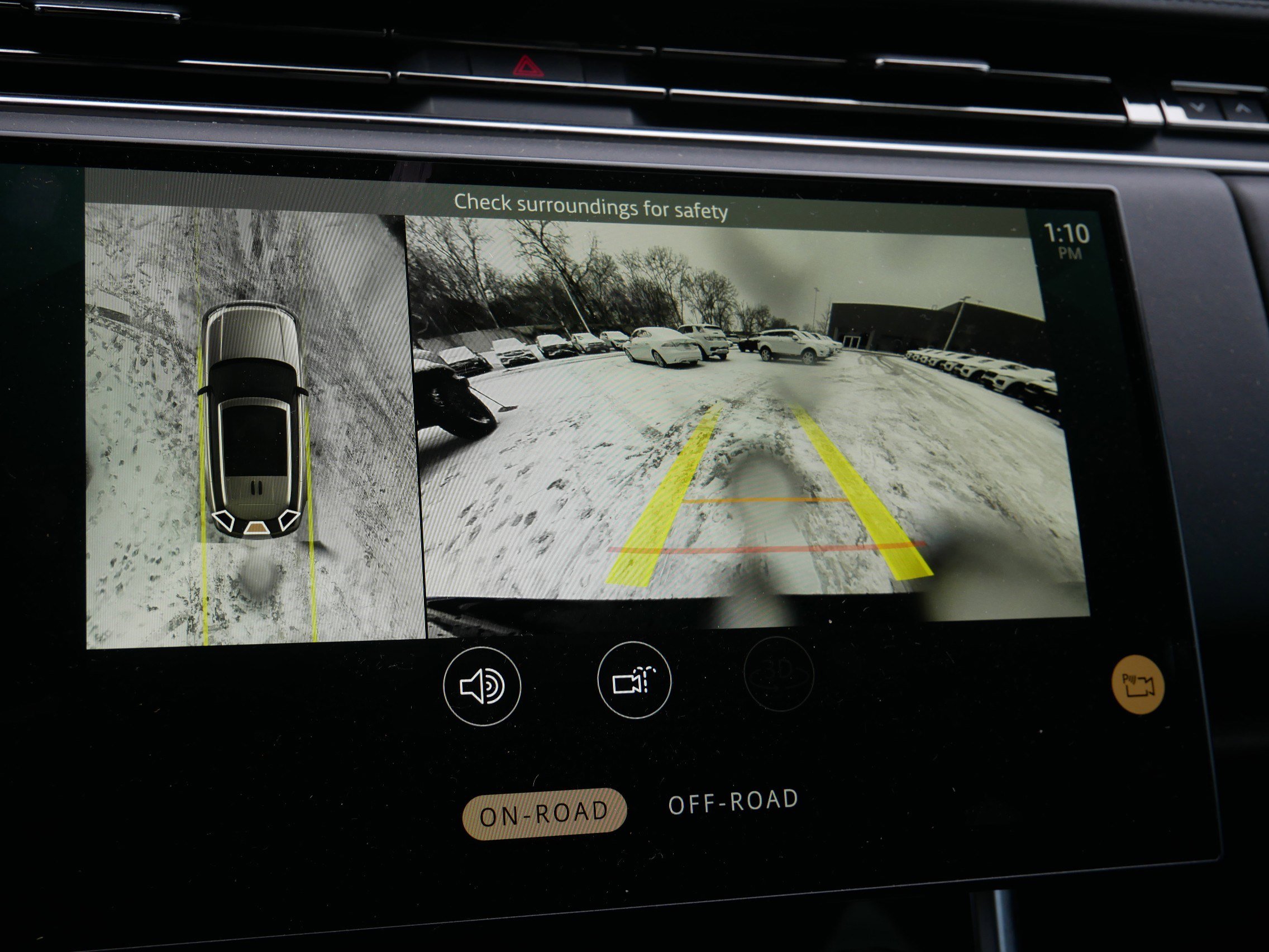 Used 2023 Land Rover Range Rover SE image 26