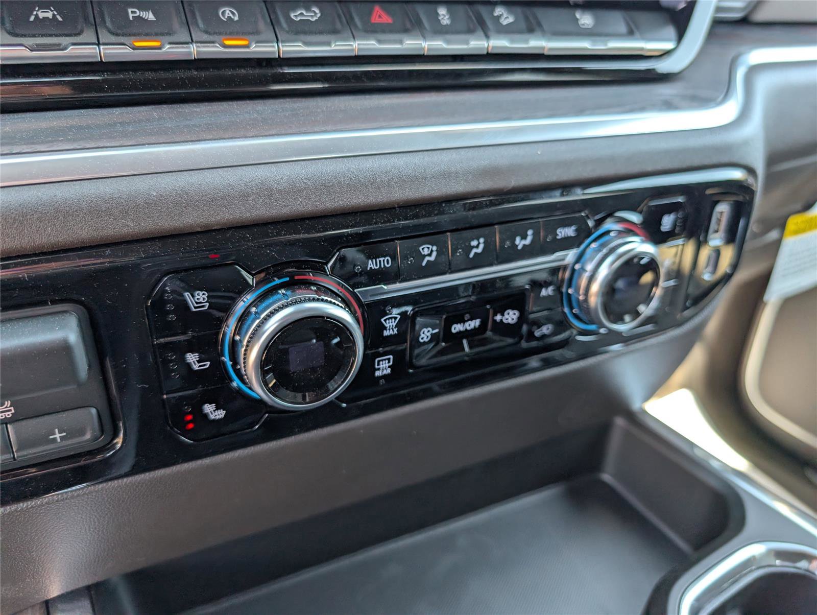 New 2026 GMC Sierra 1500 SLT w/ SLT Premium Plus Package image 33