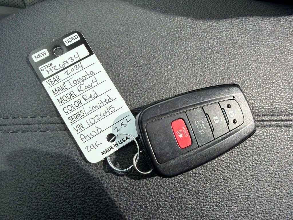 Used 2024 Toyota RAV4 Limited w/ Advanced Technology Package AWD/4WD image 31