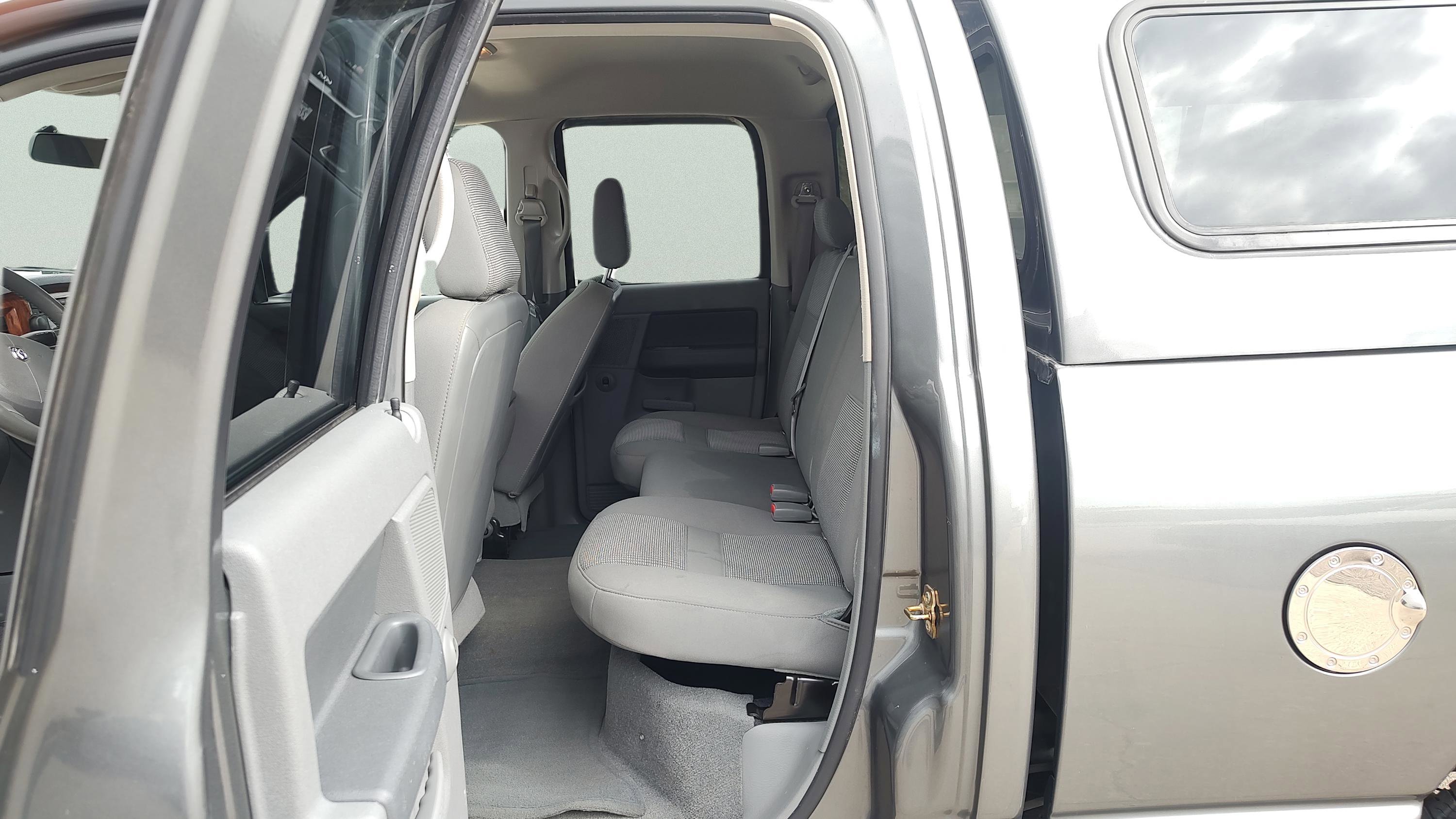 Used 2006 Dodge Ram 2500 Truck SLT w/ Quad Cab Big Horn Value Group AWD/4WD image 12