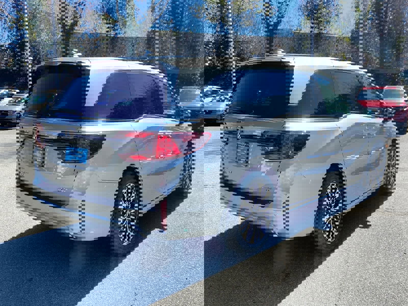 New 2026 Honda Odyssey Elite image 4