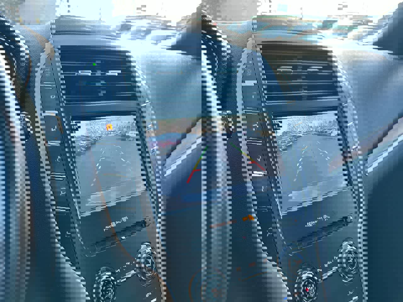 Used 2017 Lincoln MKC Select w/ Lincoln MKC Climate Package image 31