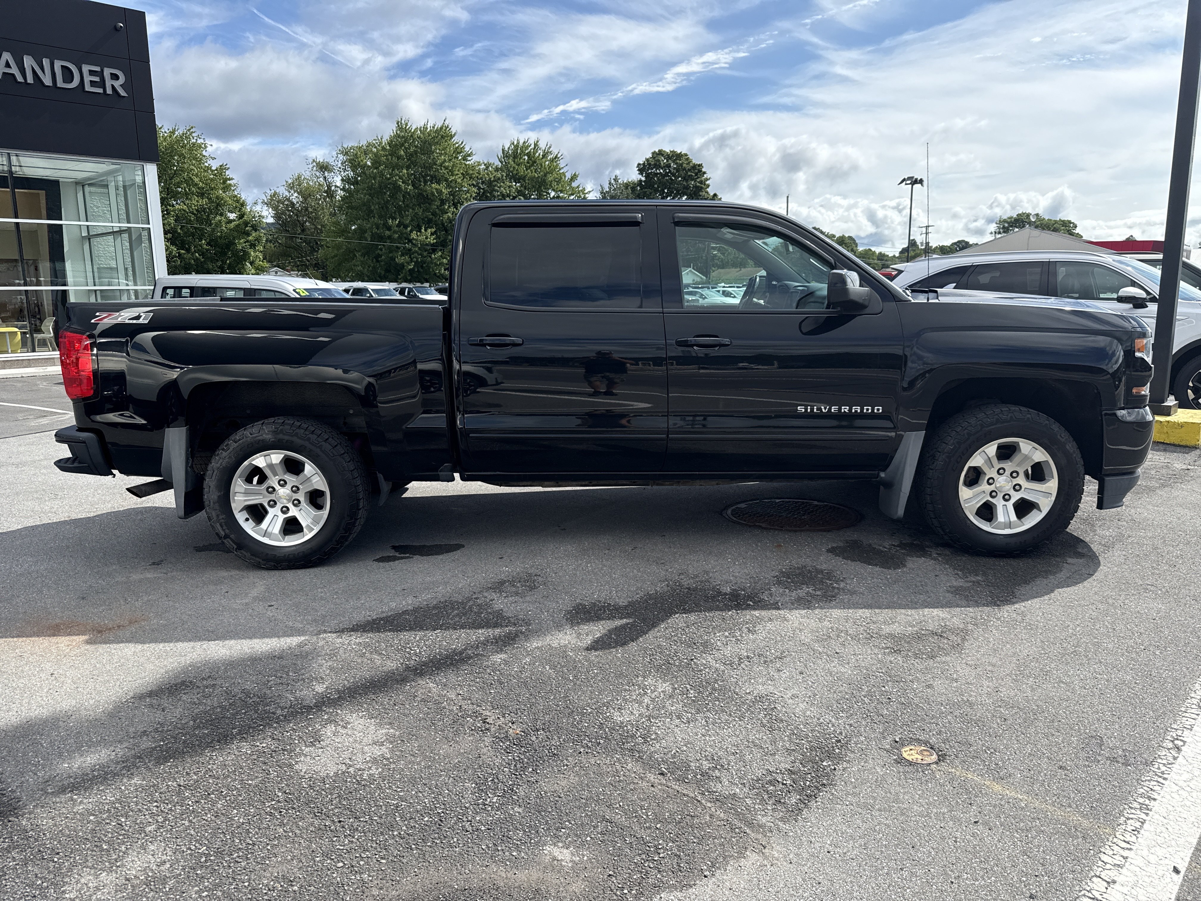 Used 2017 Chevrolet Silverado 1500 LT w/ All Star Edition AWD/4WD video 2