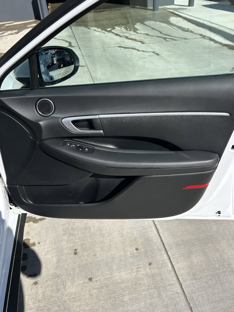 Used 2025 Hyundai Sonata SE image 20
