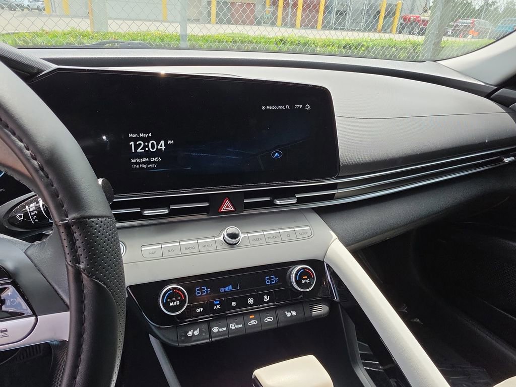 Used 2023 Hyundai Elantra Limited FWD image 25