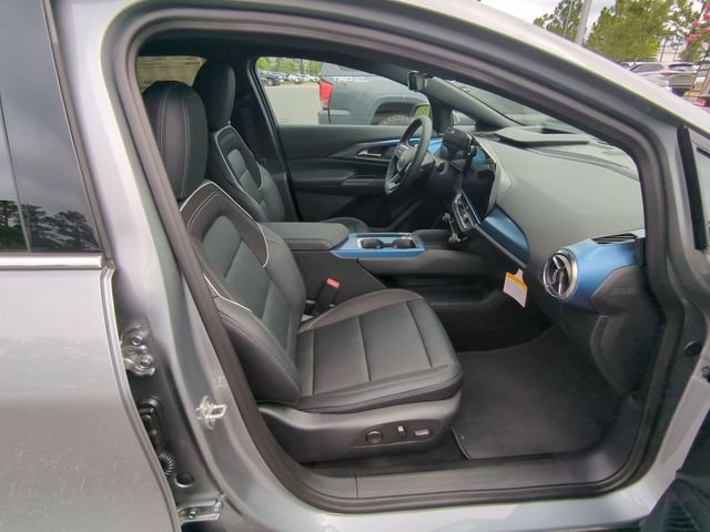New 2025 Chevrolet Equinox EV LT w/ Convenience Package II AWD/4WD image 46