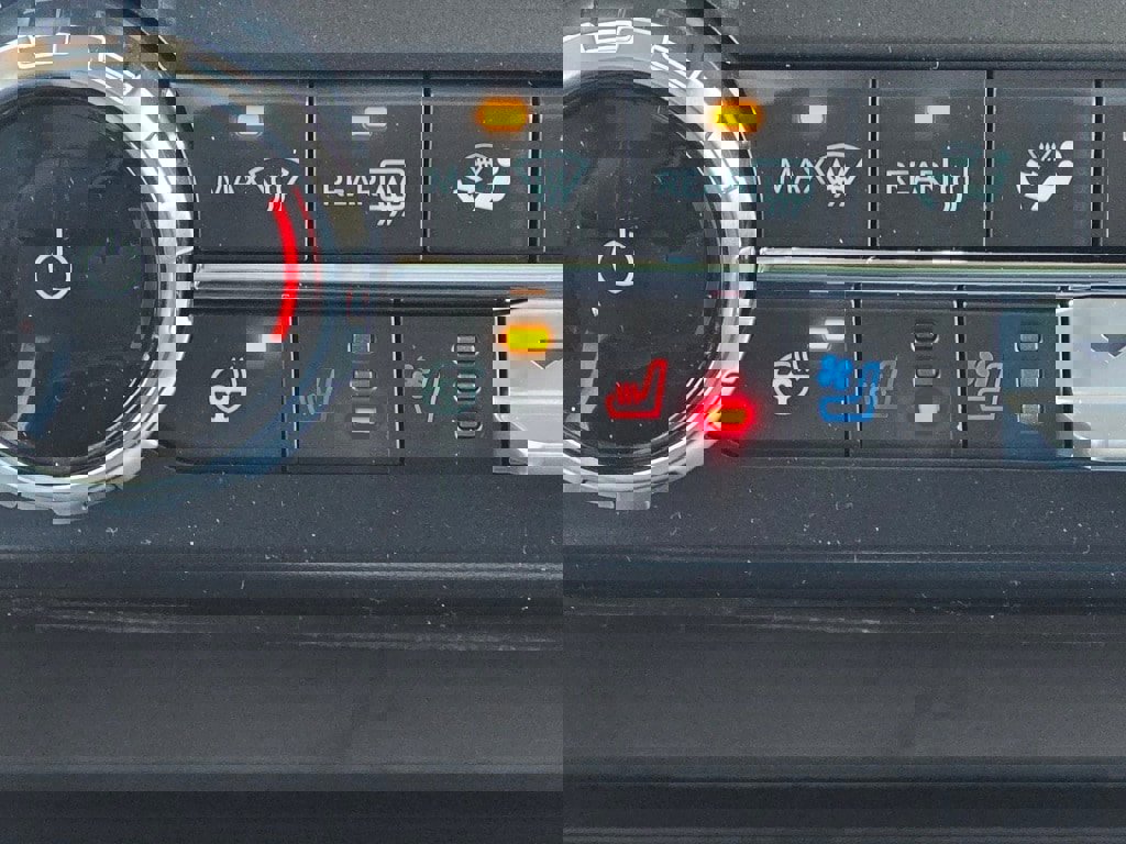 New 2025 Ford F350 Lariat w/ Lariat Ultimate Package image 15